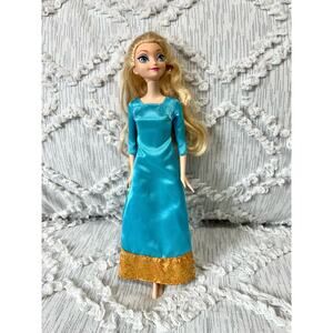 Disney Frozen Elsa Doll Mattel 2012 Collectible